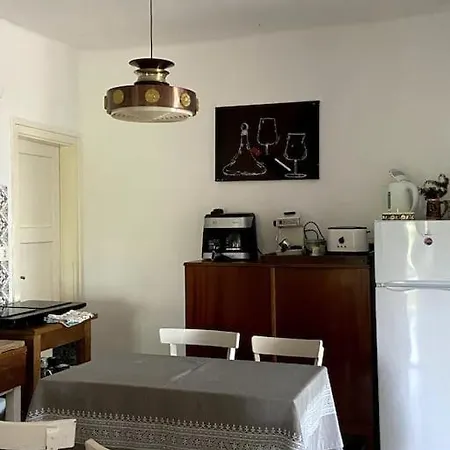 Csaladi Apartman Revfulopi Kuriaban Apartment Revfulop